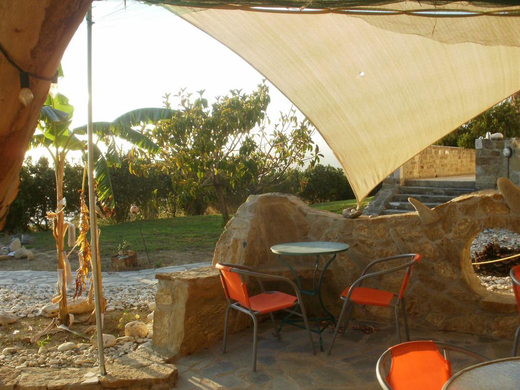 Charly Point Villa Methoni  Extérieur photo
